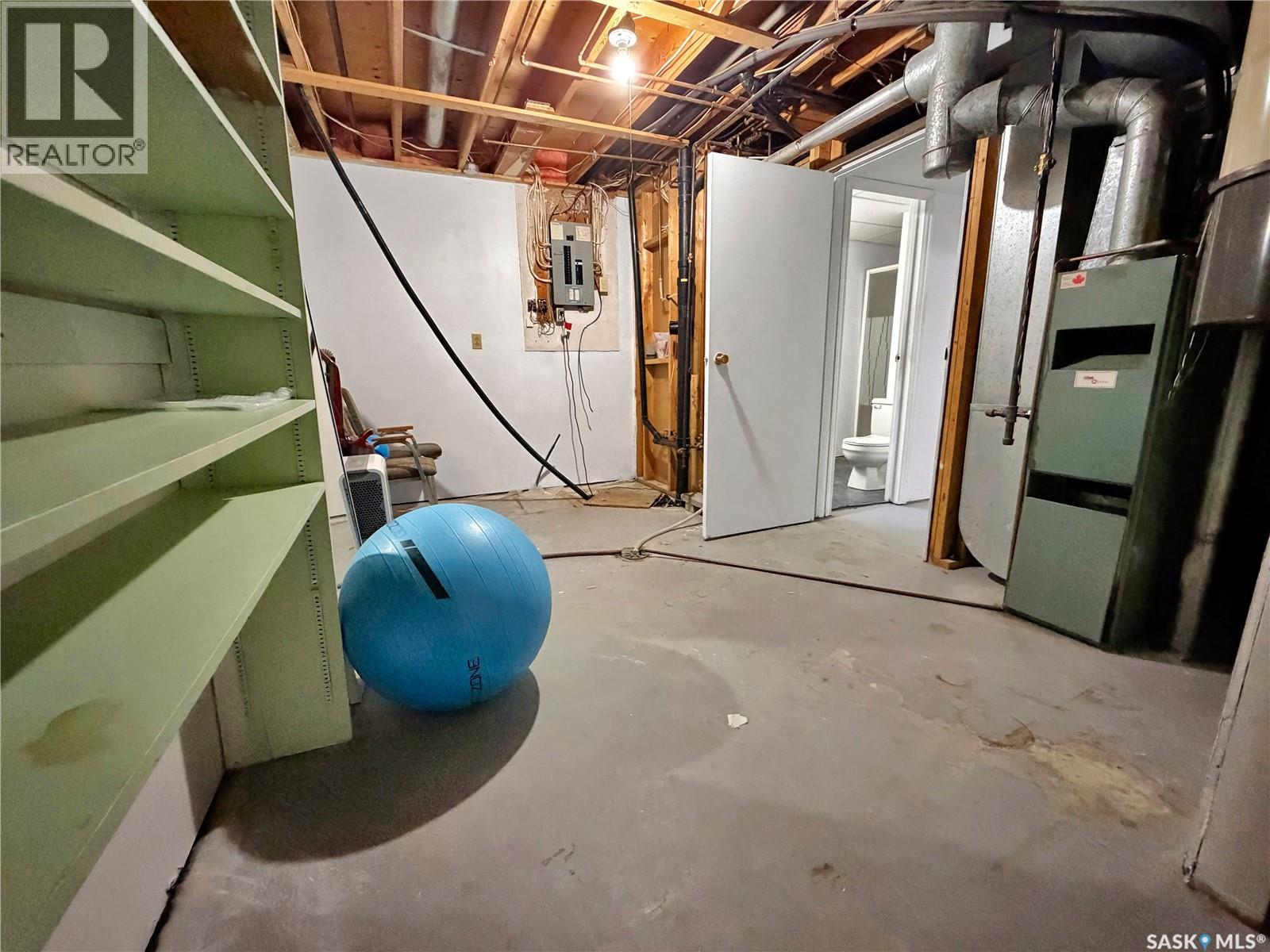 804 Thompson STREET, Whitewood — photo 28
