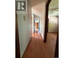 Kitchen - 804 Thompson Street, Whitewood, SK S0G5C0 Photo 9