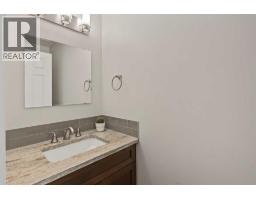 2pc Bathroom - 21 Edgebrook Park Nw, Calgary, AB T3A5V1 Photo 15