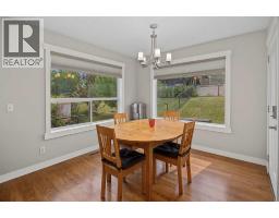 4pc Bathroom - 21 Edgebrook Park Nw, Calgary, AB T3A5V1 Photo 14