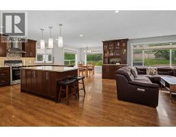 4pc Bathroom - 21 Edgebrook Park Nw, Calgary, AB T3A5V1 Photo 13