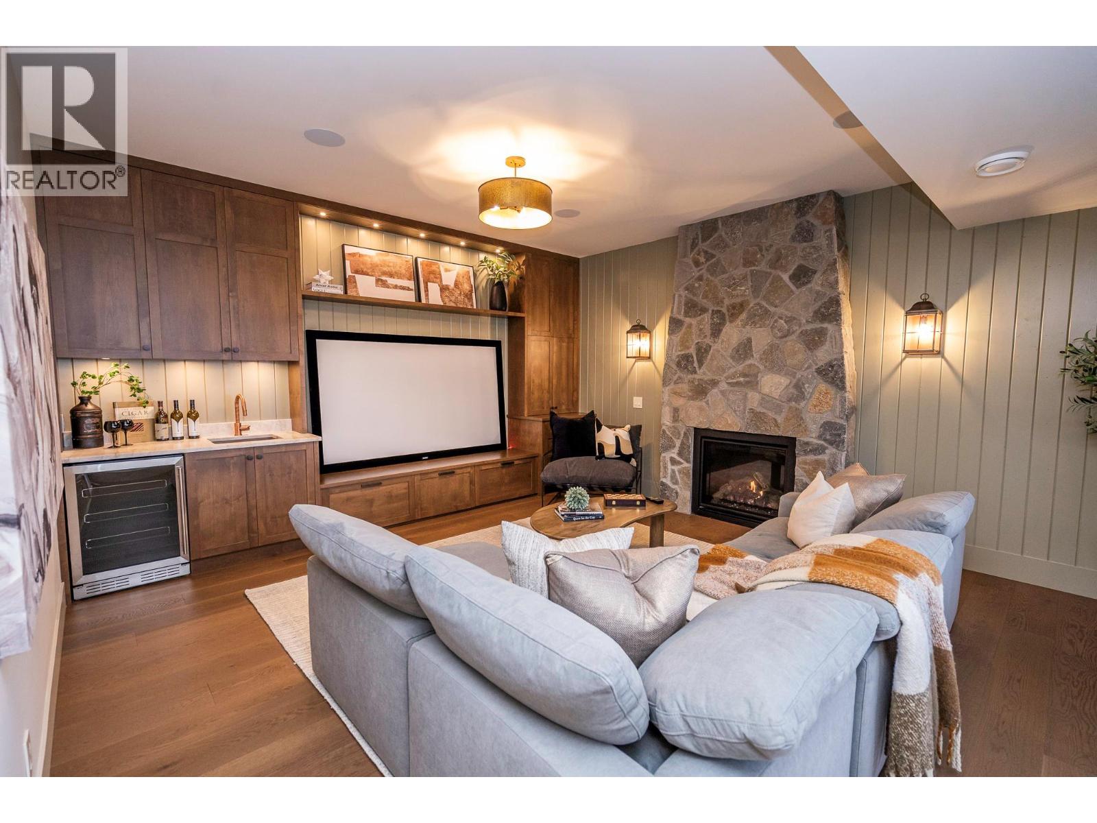 205 Grizzly Ridge Trail, Big White