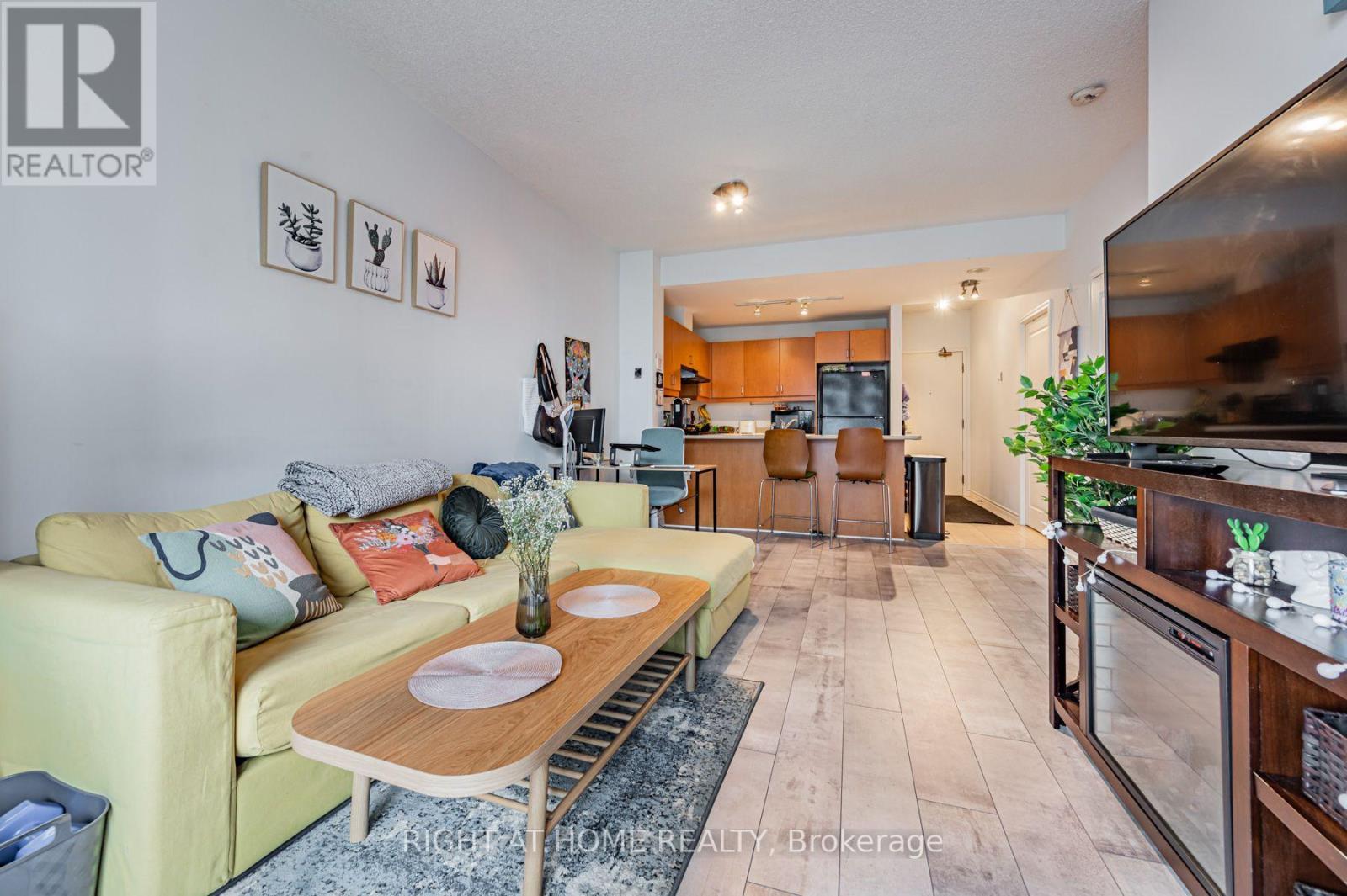 301 - 28 BYNG AVENUE, Toronto (Willowdale East) — photo 12