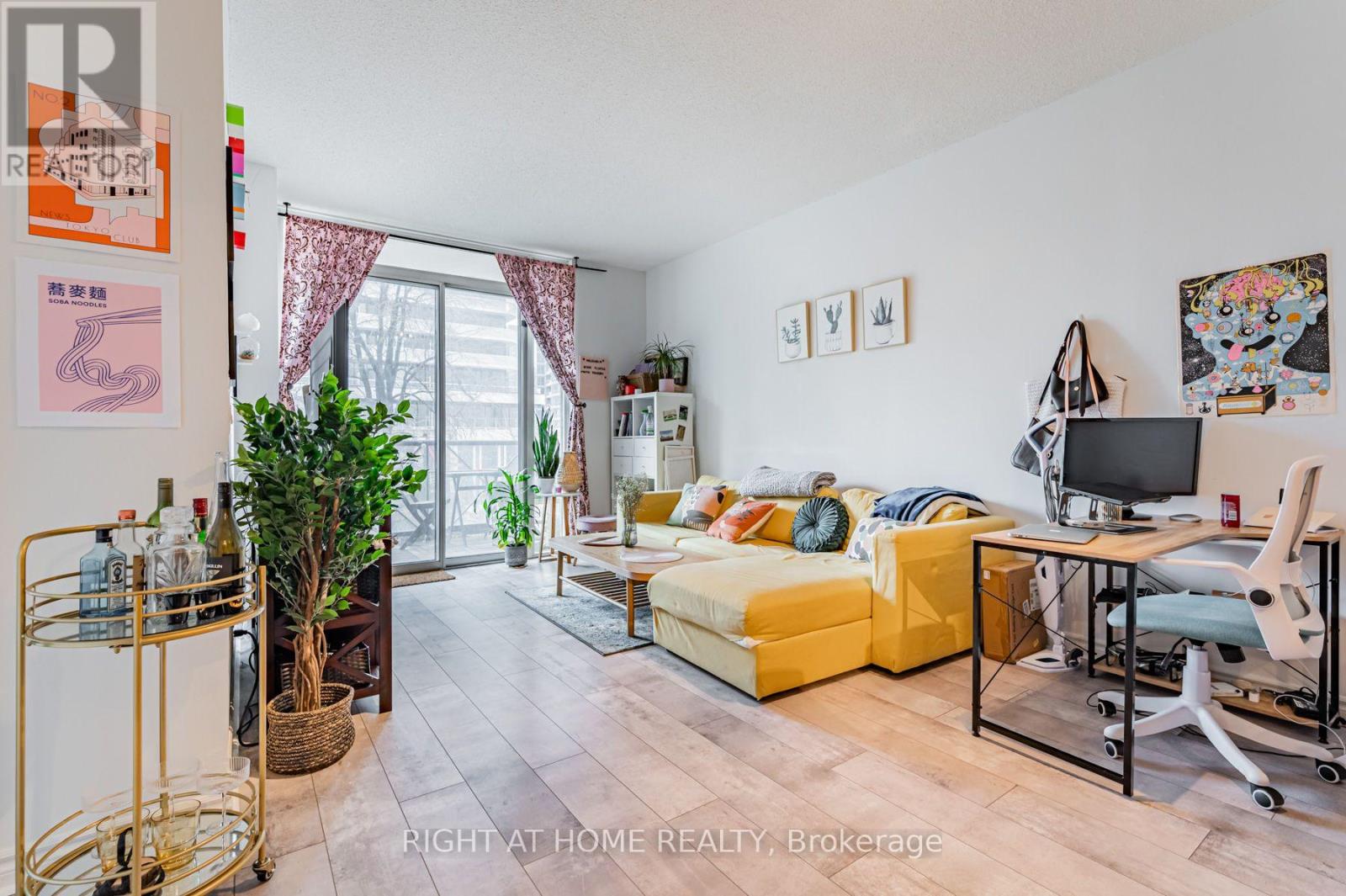 301 - 28 BYNG AVENUE, Toronto (Willowdale East) — photo 8