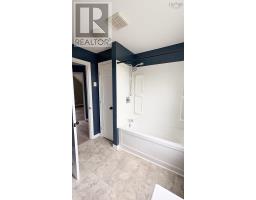 938 George Street, Sydney, NS B1P1M3 Photo 40