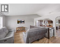 Bedroom - 142 Robinson, Penhold, AB T0M1R0 Photo 9