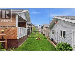 142 Robinson, Penhold, AB T0M1R0 Photo 36