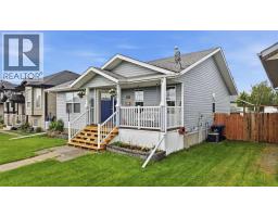 142 Robinson, Penhold, AB T0M1R0 Photo 31