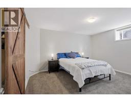 142 Robinson, Penhold, AB T0M1R0 Photo 26