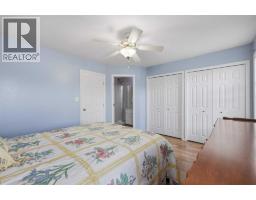 142 Robinson, Penhold, AB T0M1R0 Photo 17