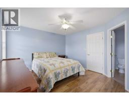 142 Robinson, Penhold, AB T0M1R0 Photo 16