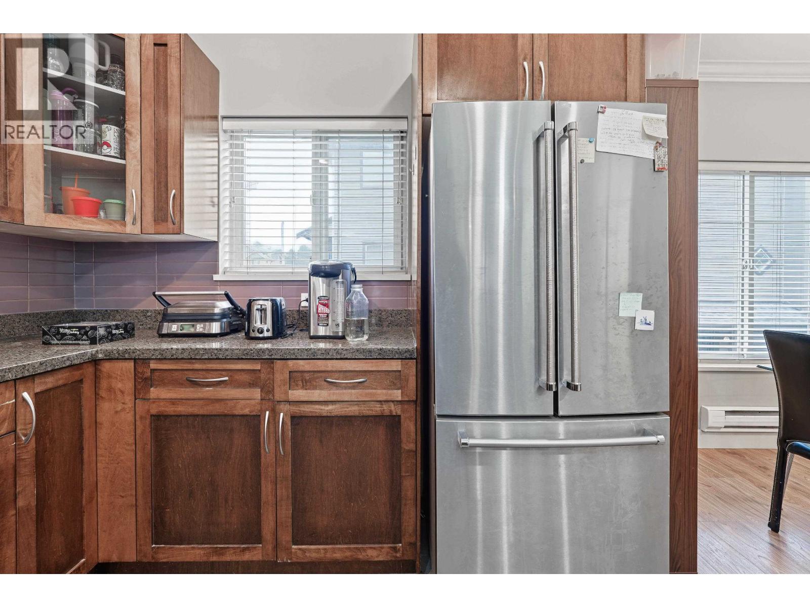 #5 3139 SMITH Avenue, Burnaby, British Columbia, V5G2S8, Burnaby, British Columbia — photo 5 of 5