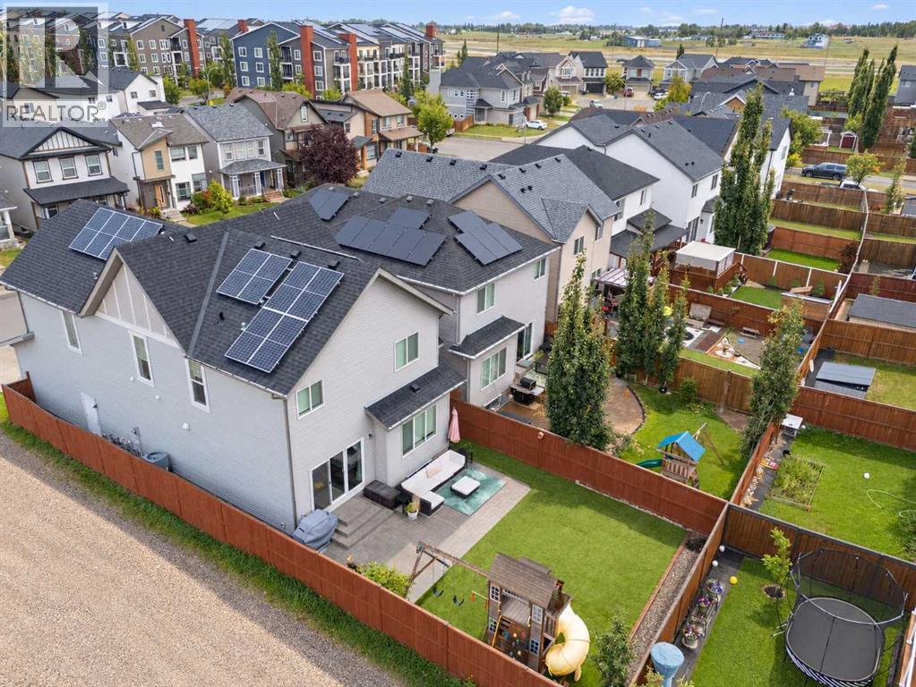 29 Copperpond Parade SE, Calgary, Alberta, T2Z5A8 — thumbnail 2