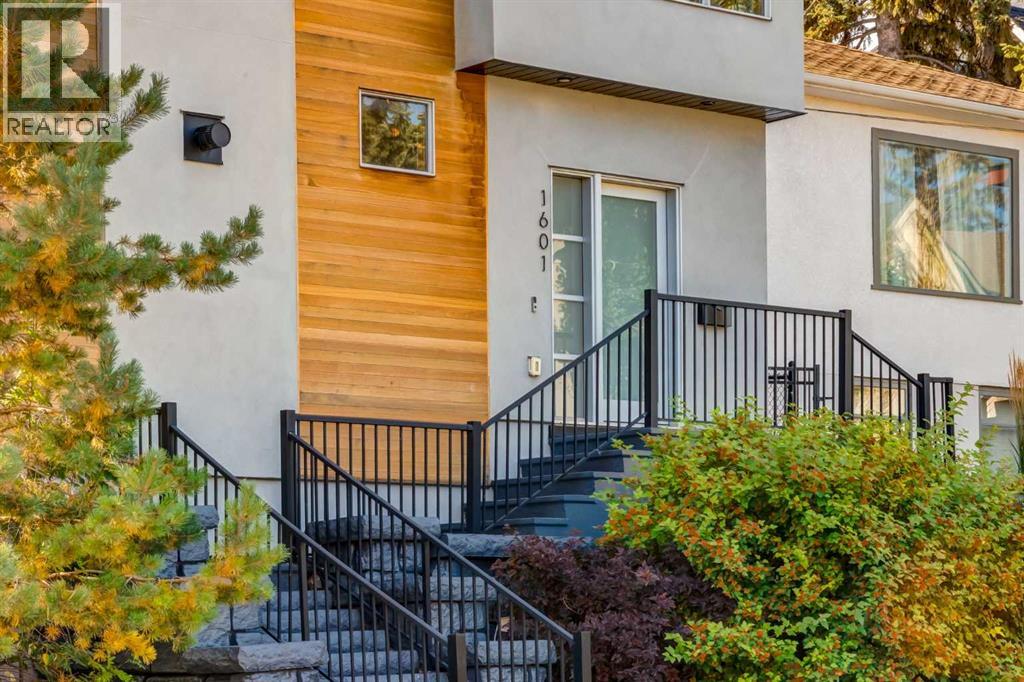1601 21 Avenue SW - photo 2