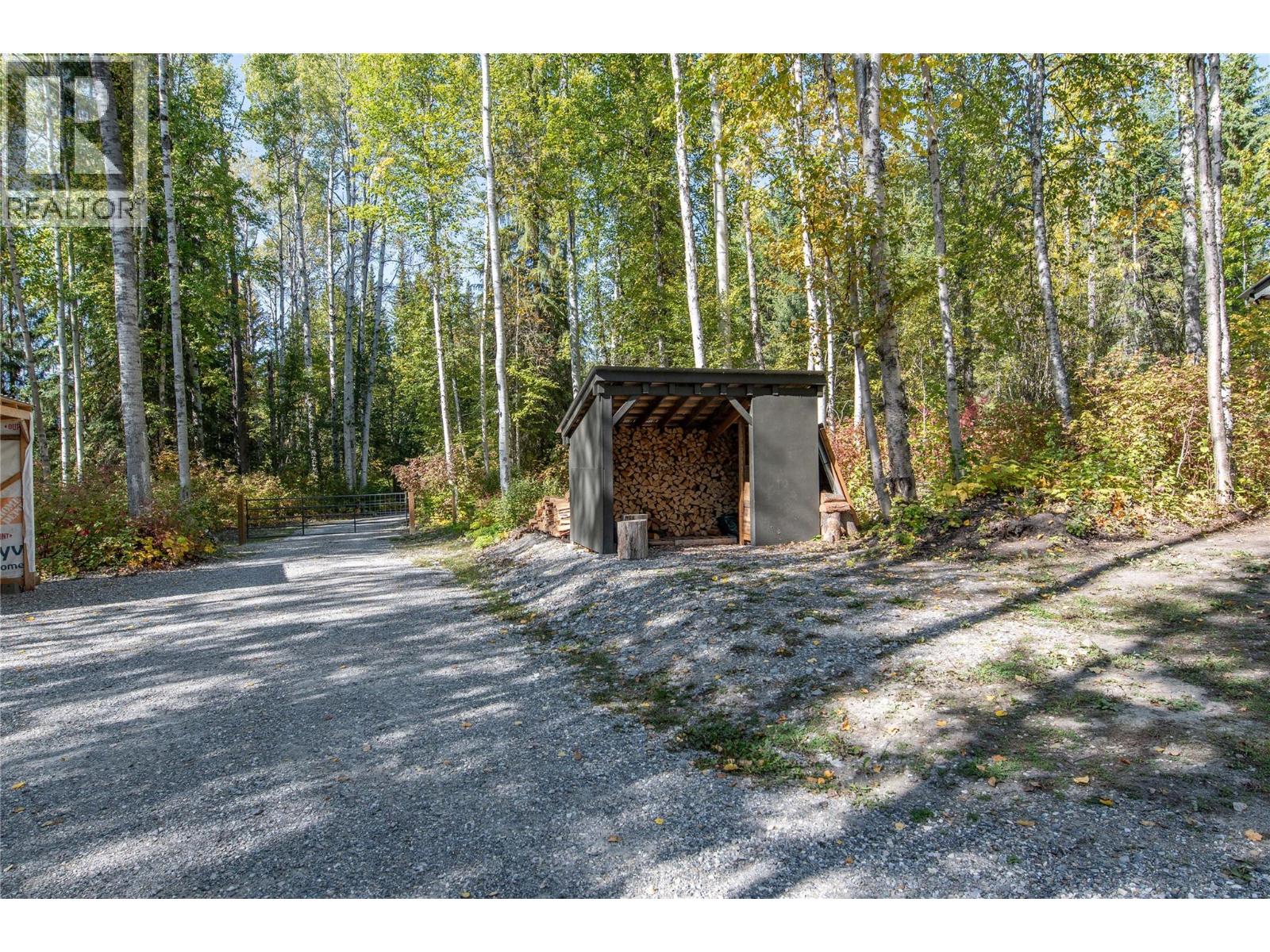 1506 HARTLEY Road - Image 38