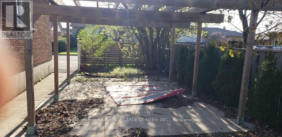 2 STEWART AVENUE, Thorold (Thorold Downtown) — photo 12