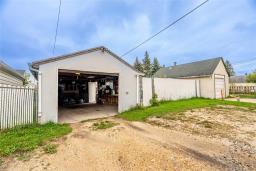 1062 Mountain Avenue, Winnipeg, MB R2X1C7 Photo 37