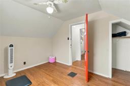 1062 Mountain Avenue, Winnipeg, MB R2X1C7 Photo 12