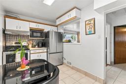 1062 Mountain Avenue, Winnipeg, MB R2X1C7 Photo 8