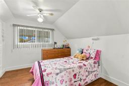 1062 Mountain Avenue, Winnipeg, MB R2X1C7 Photo 13