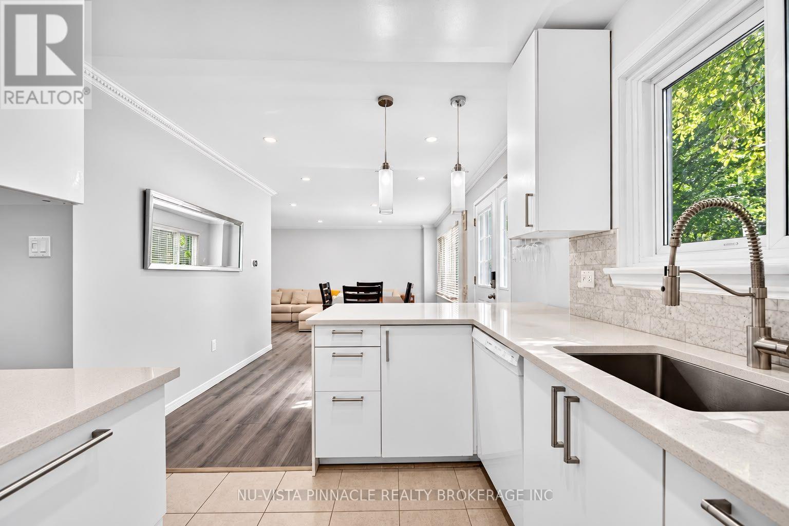 #13 370 HOMESTEAD COURT - Image 16