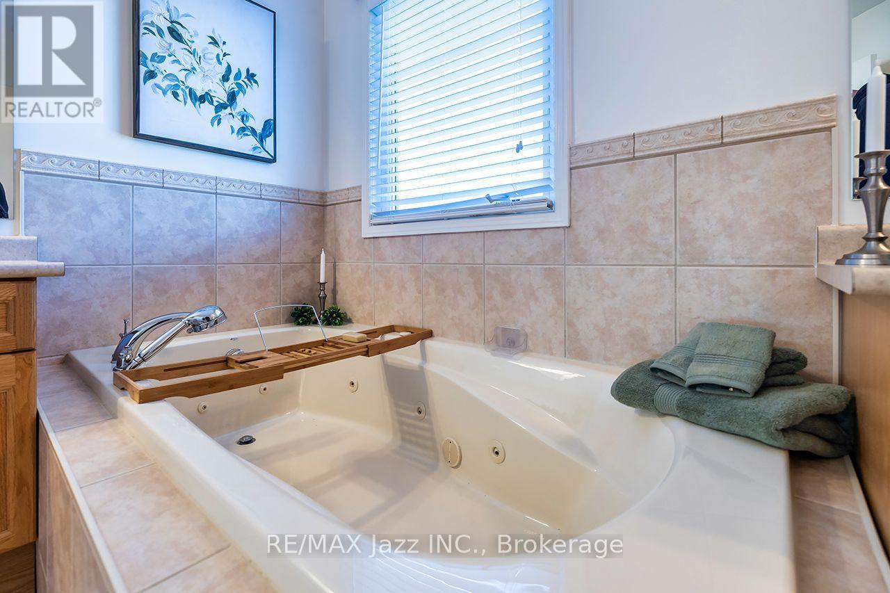 1546 RORISON STREET - Image 24