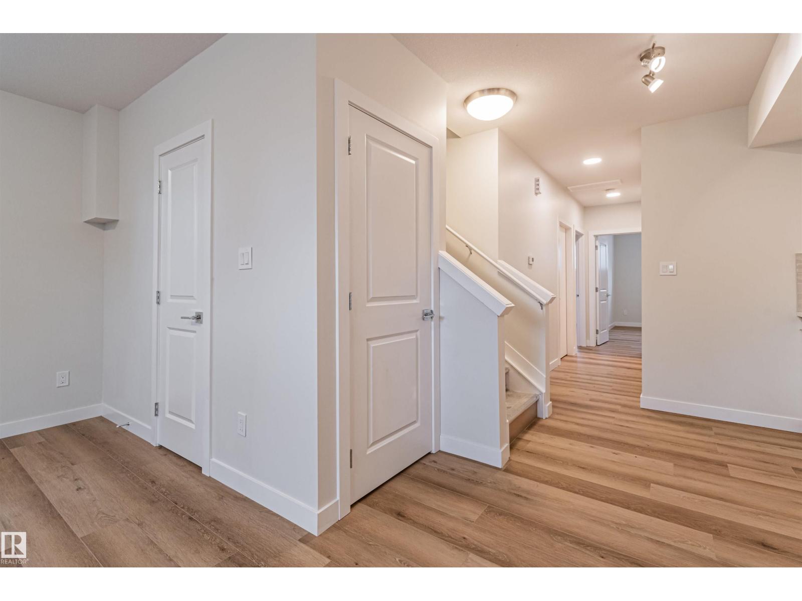 12117 85 ST NW - 25