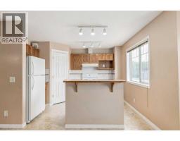 4pc Bathroom - 109 Hidden Creek Gardens Nw, Calgary, AB T3A6J4 Photo 6
