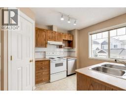 Family room - 109 Hidden Creek Gardens Nw, Calgary, AB T3A6J4 Photo 10