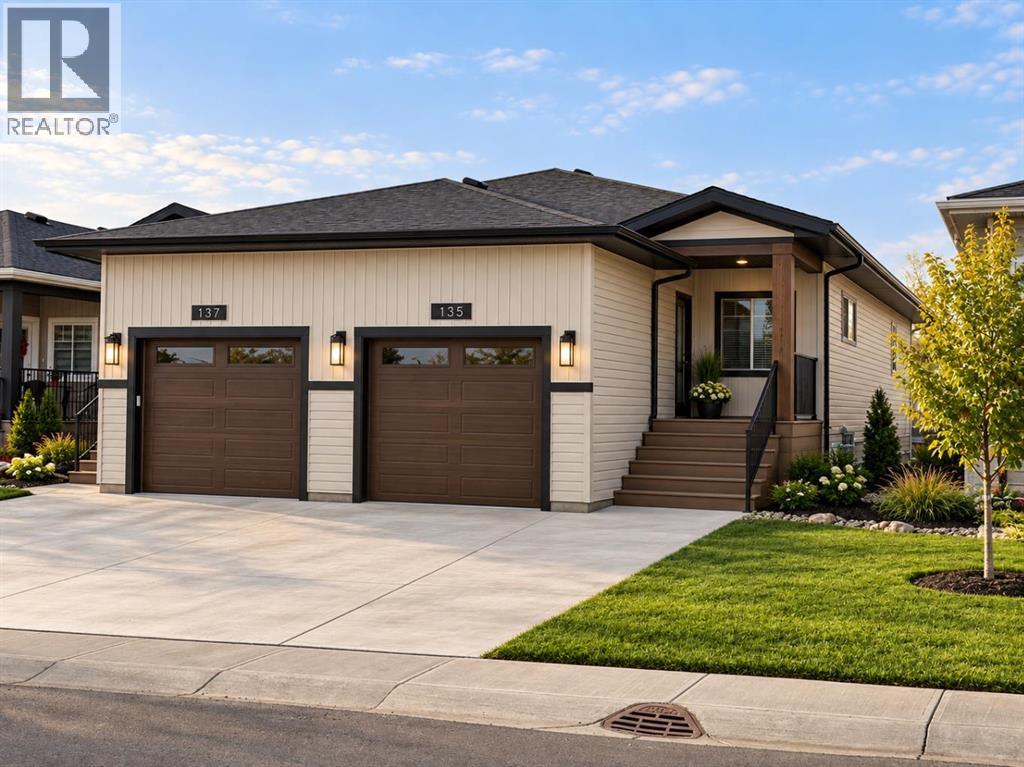 62 Gray Close, Sylvan Lake, Alberta, T4S0W4