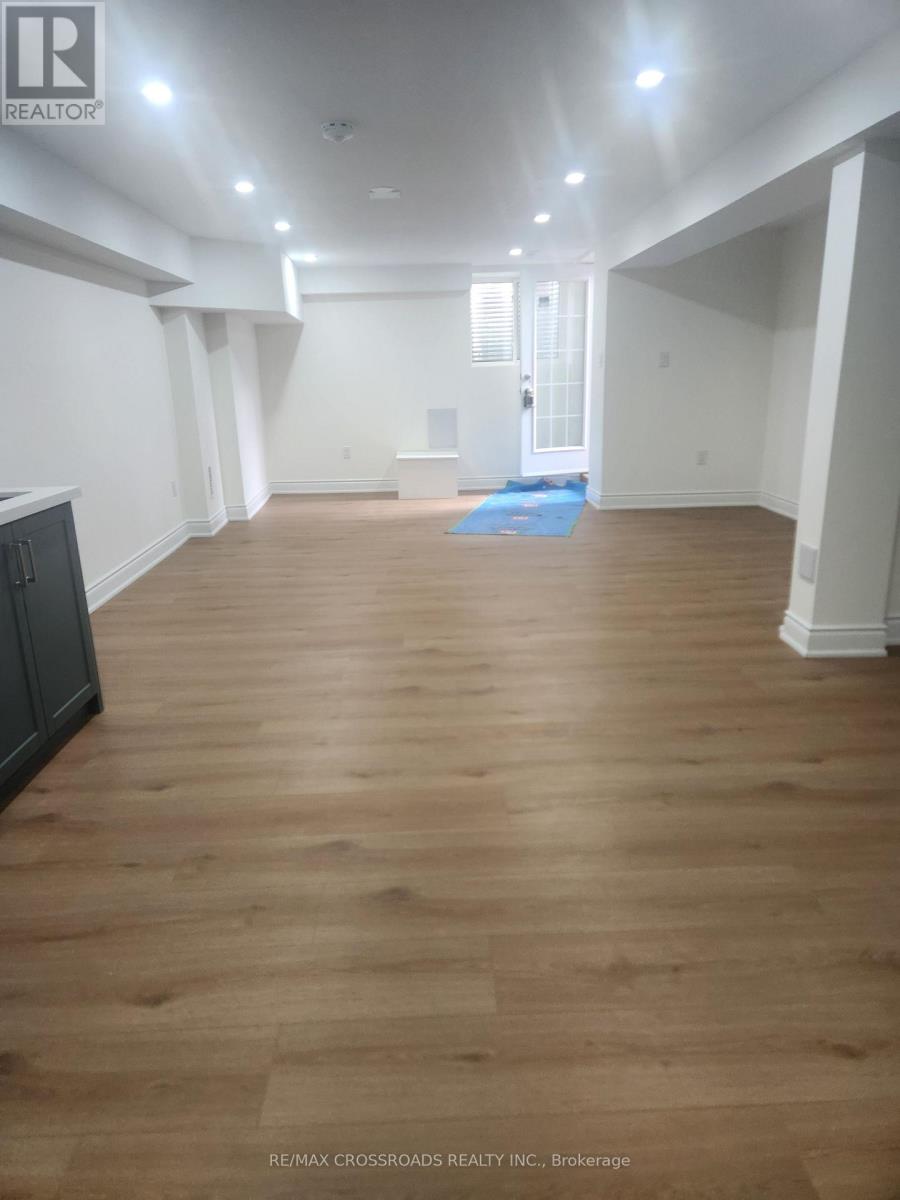 BSMNT - 16 MANTELL CRESCENT, Ajax (Central West) — photo 4