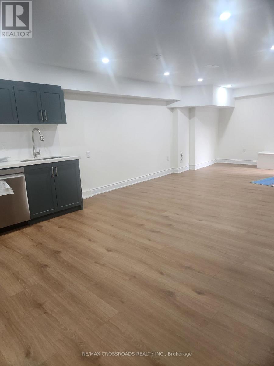 BSMNT - 16 MANTELL CRESCENT, Ajax (Central West) — photo 5