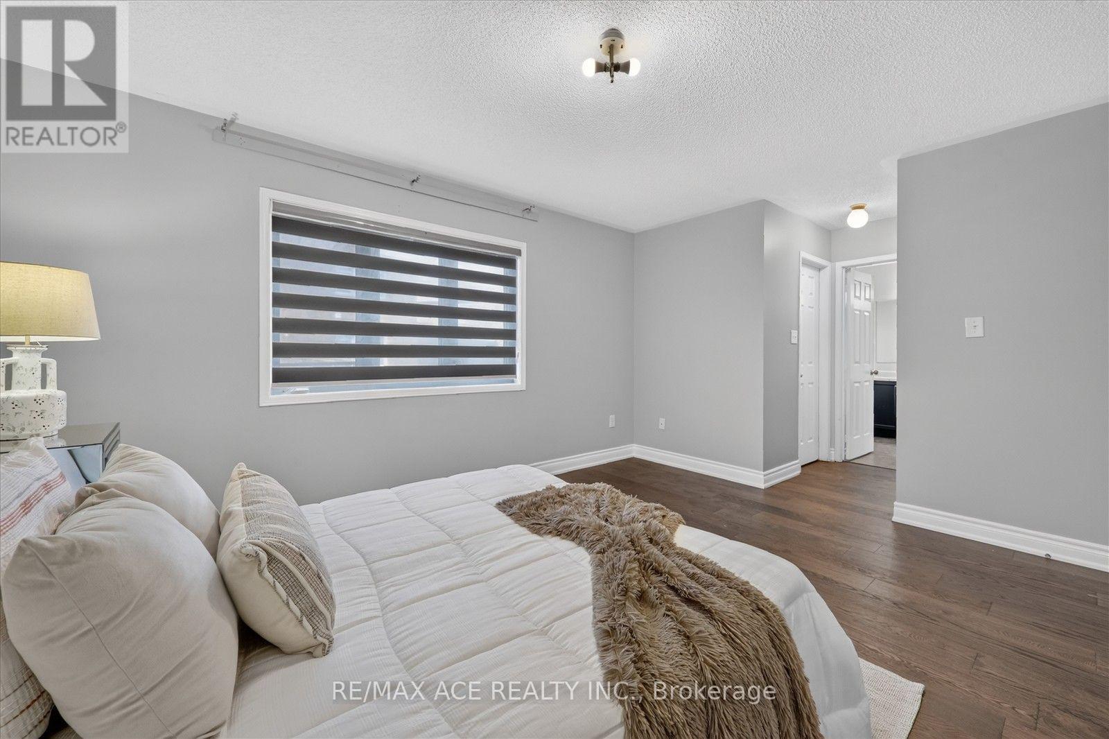 39 SKELTON CRESCENT - 24
