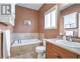 Pantry - 21 Armeda Clow Crescent, Essa, ON L0M1B2 Photo 15