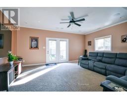 21 Armeda Clow Crescent, Essa, ON L0M1B2 Photo 23