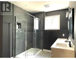 8272 Woodsview Crescent, Niagara Falls, ON L2H3G1 Photo 16