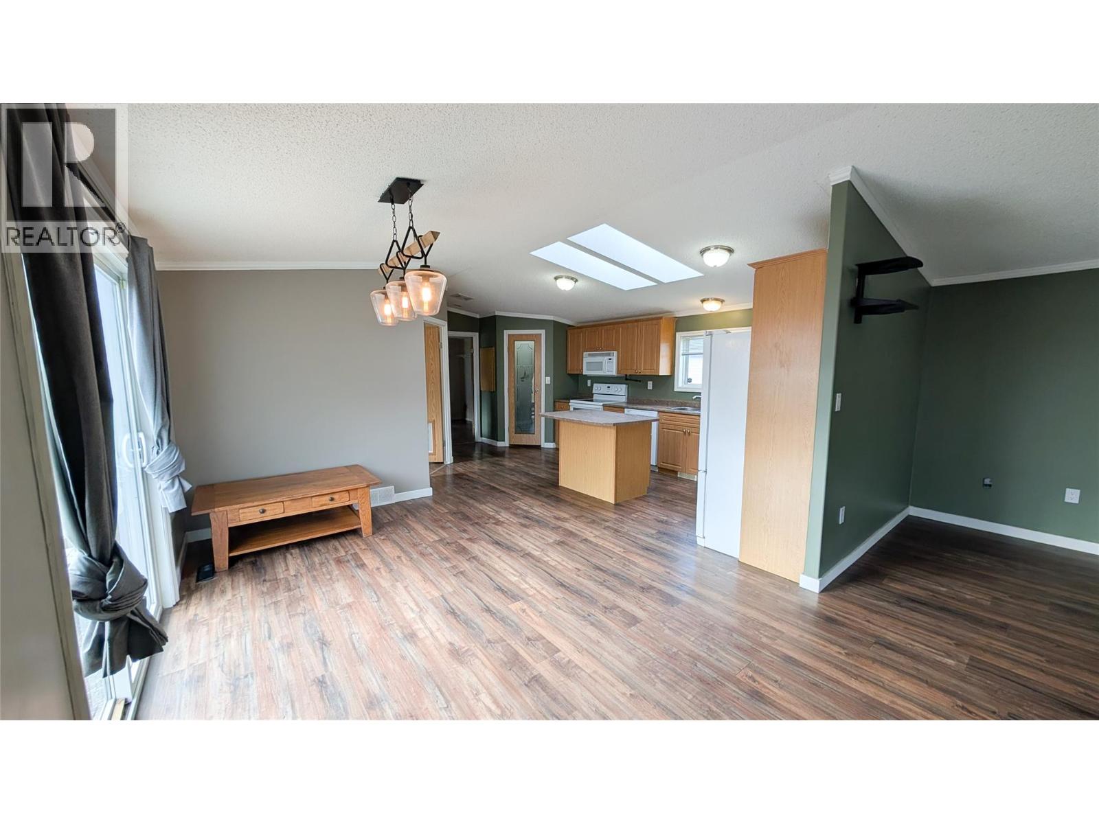 4811 CRESCENTWOOD Drive - 8