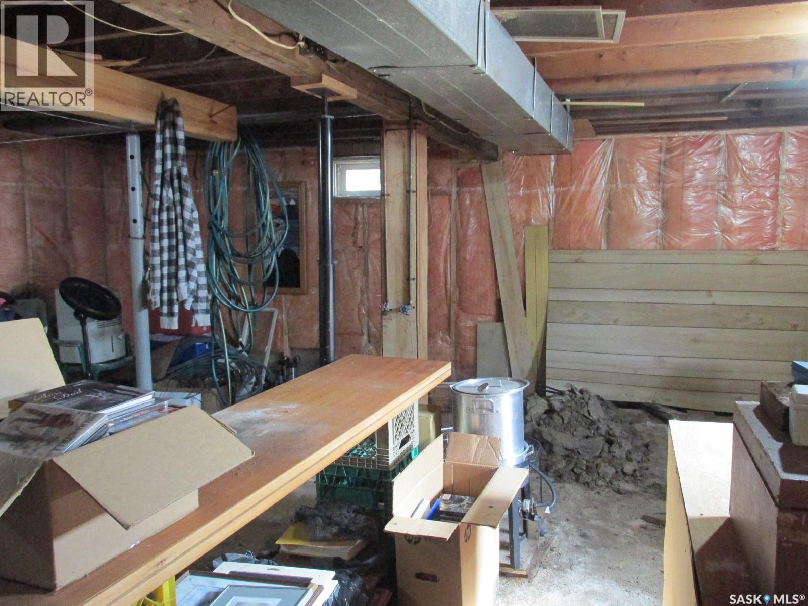 503 Main STREET - Image 36