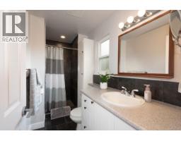 3216 Savary Avenue, Coquitlam, BC V3E1M3 Photo 19