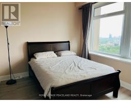 1607 - 111 St. Clair Avenue W, Toronto, ON M4V1N5 Photo 14