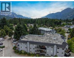 B310 40120 Willow Crescent, Squamish, BC V8B0L7 Photo 25
