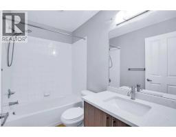 4pc Bathroom - 2116, 1140 Taradale Drive Ne, Calgary, AB T3J0G1 Photo 7