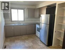 9 Sheridan Road W - photo 3