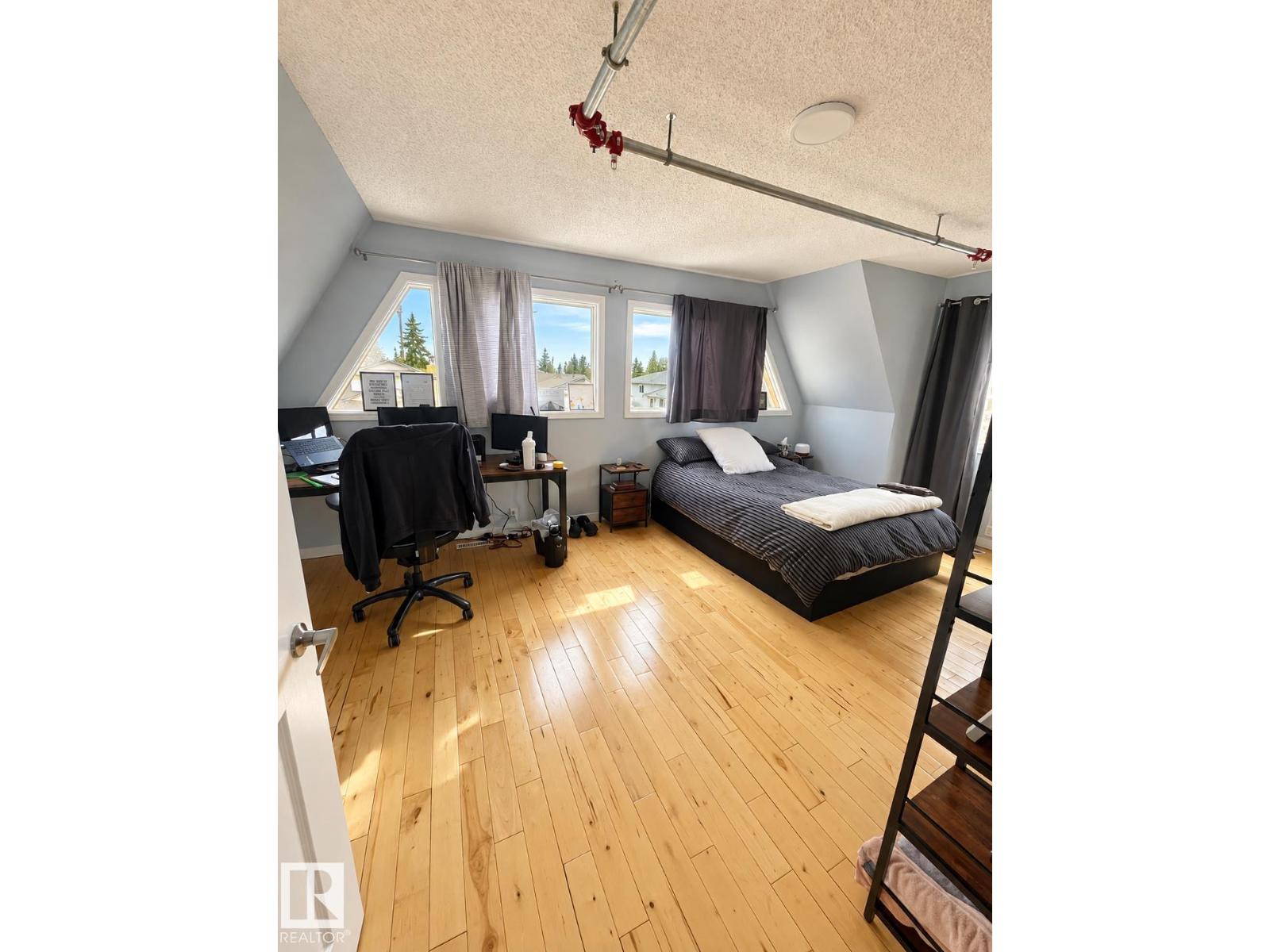 18929 99A AV NW - 31