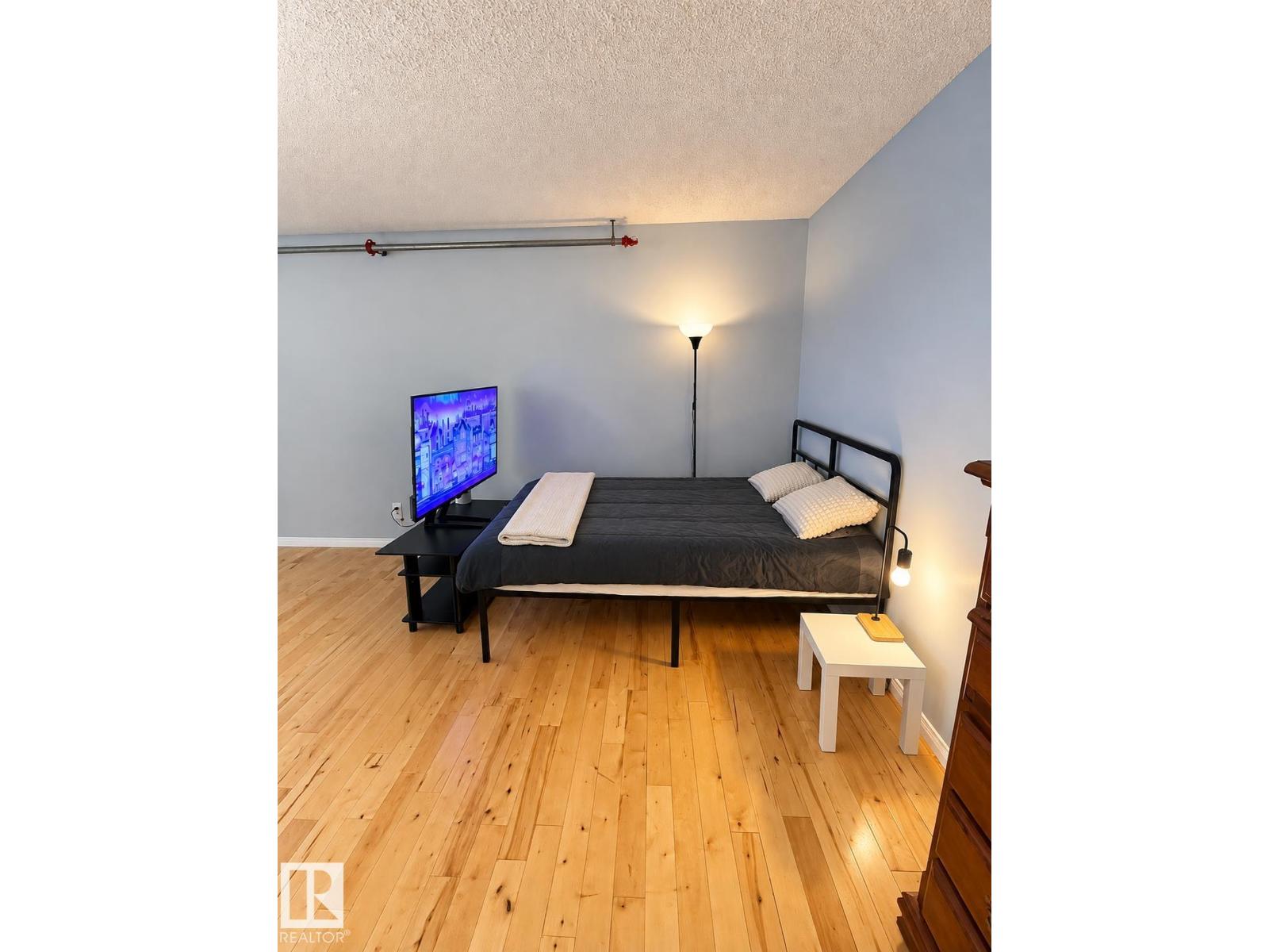 18929 99A AV NW - 36