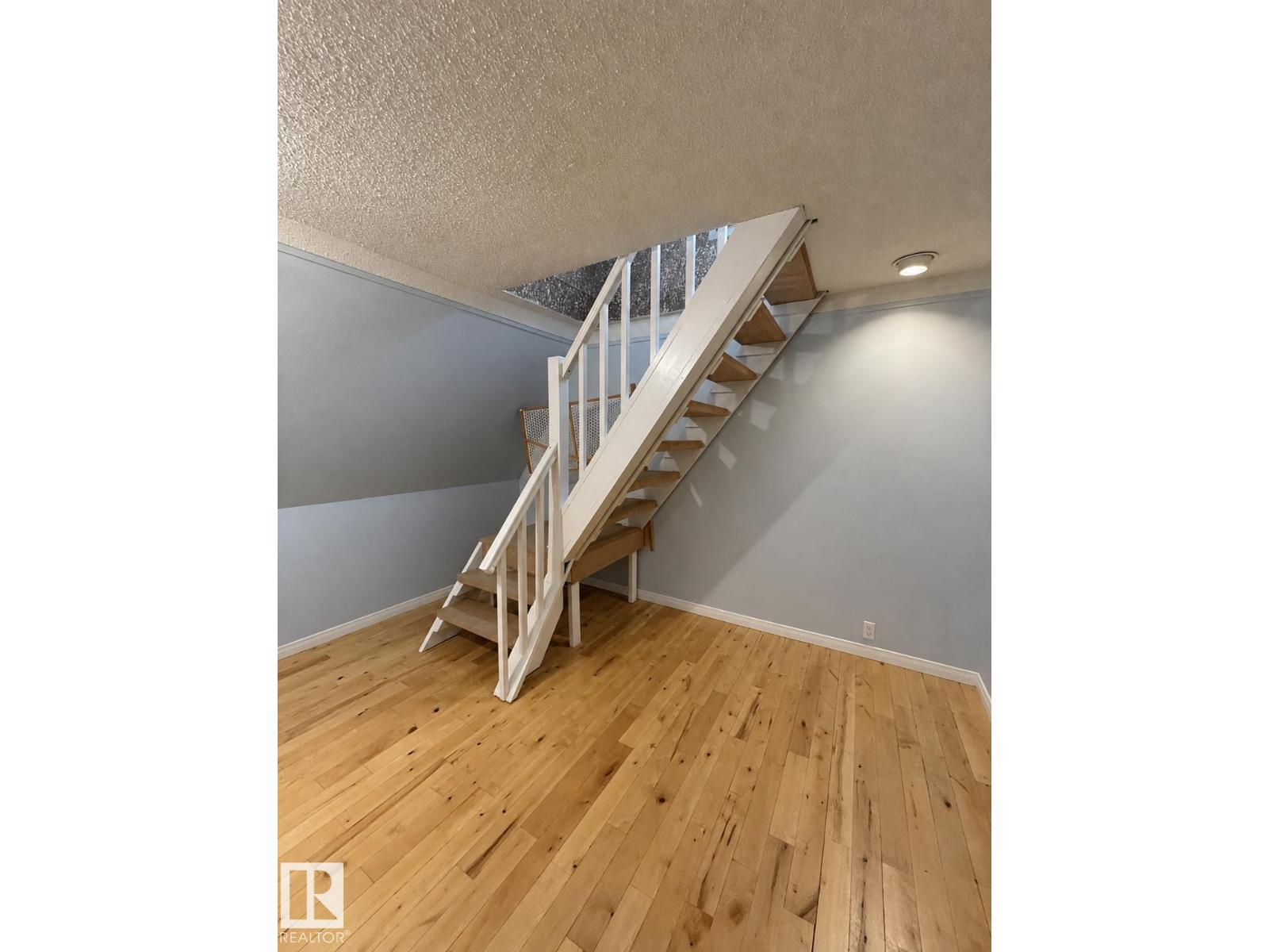 18929 99A AV NW - 43