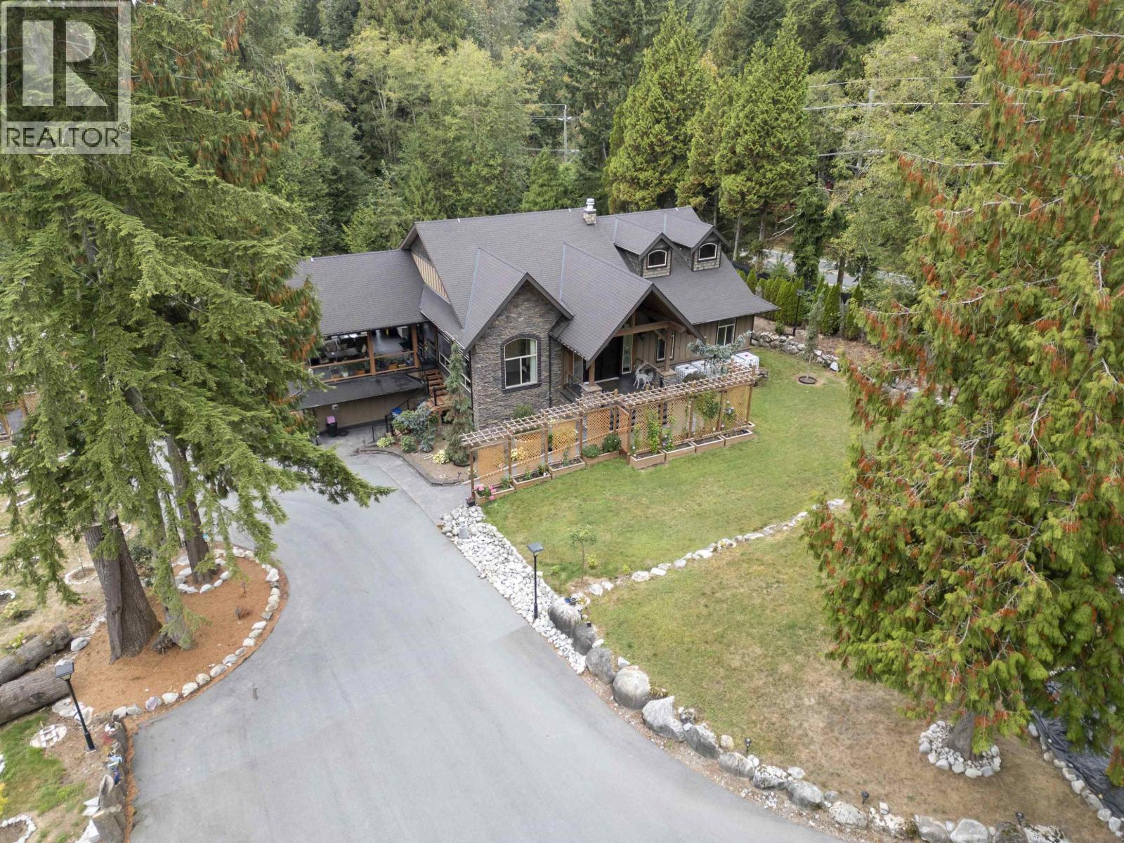 27242 DEWDNEY TRUNK ROAD, Maple Ridge, British Columbia