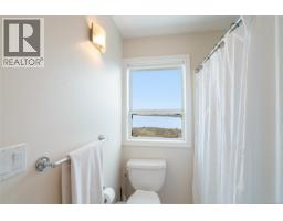 1765 Admiral Tryon Blvd, French Creek, BC V9P2V2 Photo 40
