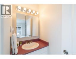 1765 Admiral Tryon Blvd, French Creek, BC V9P2V2 Photo 41