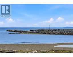 1765 Admiral Tryon Blvd, French Creek, BC V9P2V2 Photo 43